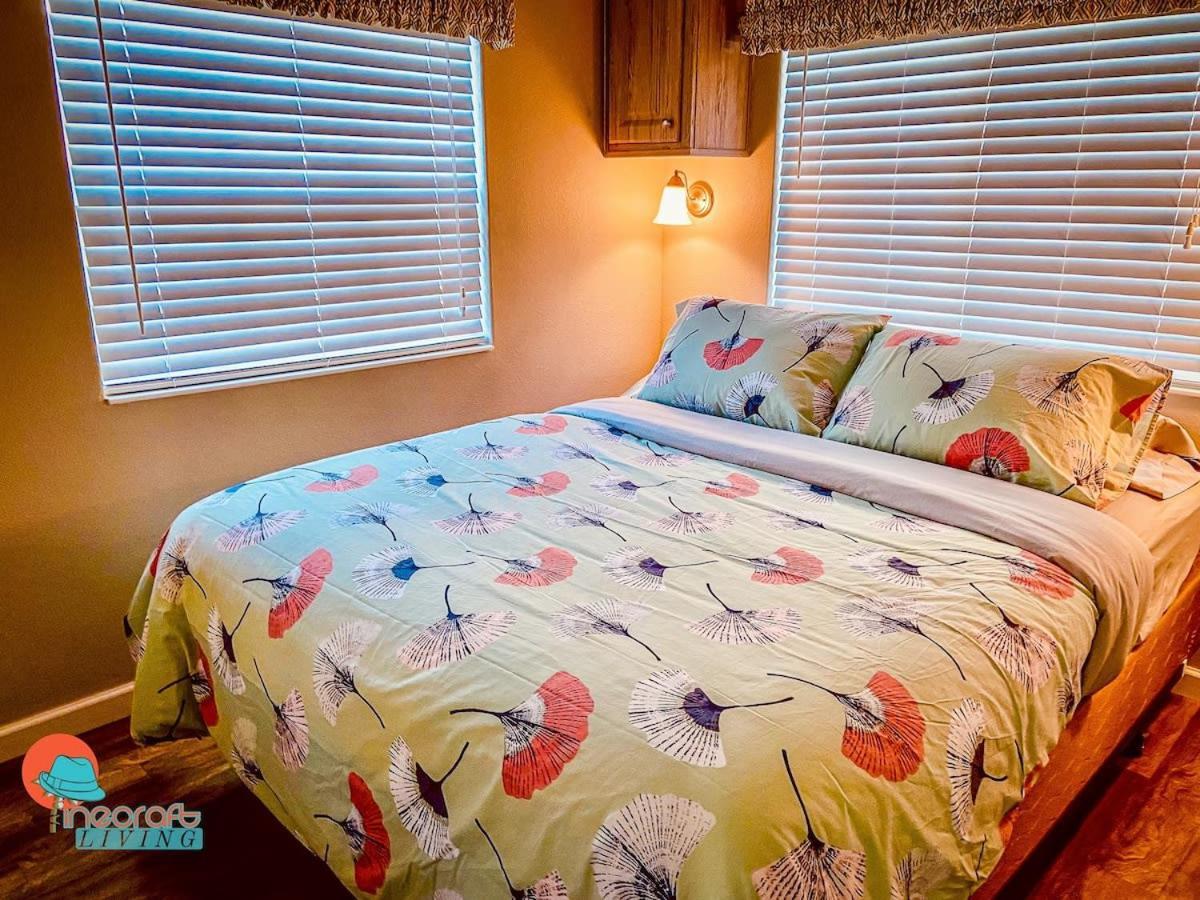 Pinecraft Cottage Tiny Home Sarasota Luaran gambar